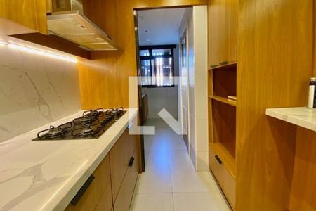 Apartamento à venda com 138m², 4 quartos e 2 vagas