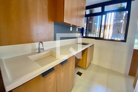 Apartamento à venda com 138m², 4 quartos e 2 vagas