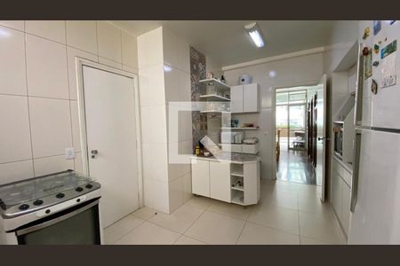 Apartamento à venda com 150m², 4 quartos e 2 vagasCozinha