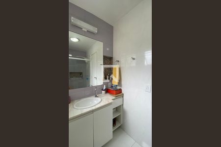 Apartamento à venda com 150m², 4 quartos e 2 vagasbanheiro 2