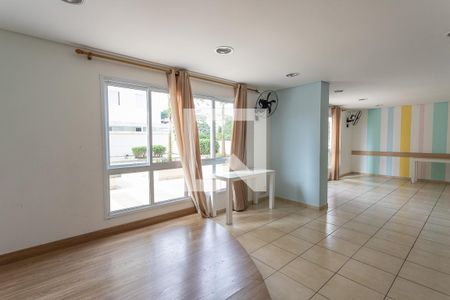 Apartamento à venda com 47m², 2 quartos e 1 vaga Apartamento à venda com 47m², 2 quartos e 1 vagaÁrea comum - Salão de festas
