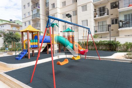 Apartamento à venda com 47m², 2 quartos e 1 vaga Apartamento à venda com 47m², 2 quartos e 1 vagaÁrea comum - Playground