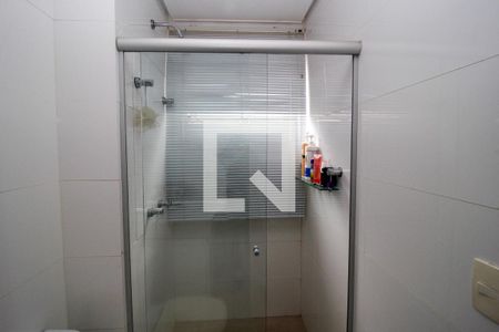 Apartamento à venda com 165m², 4 quartos e 3 vagasBanheiro do Quarto 2