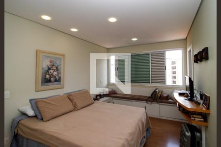 Apartamento à venda com 165m², 4 quartos e 3 vagasQuarto 4