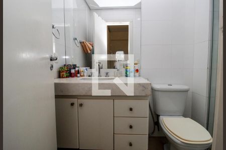 Apartamento à venda com 165m², 4 quartos e 3 vagasBanheiro do Quarto 2