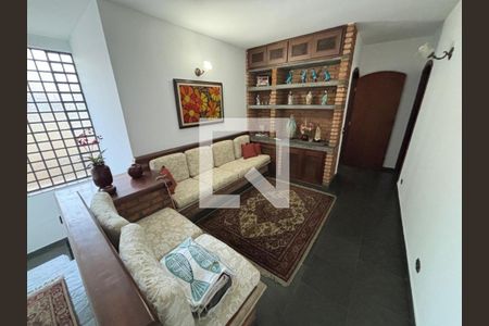 Casa à venda com 485m², 3 quartos e 6 vagasFoto 12