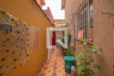 Casa à venda com 111m², 4 quartos e 2 vagas Casa à venda com 111m², 4 quartos e 2 vagasQuintal