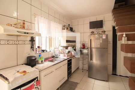 Casa à venda com 111m², 4 quartos e 2 vagas Casa à venda com 111m², 4 quartos e 2 vagasCozinha 2