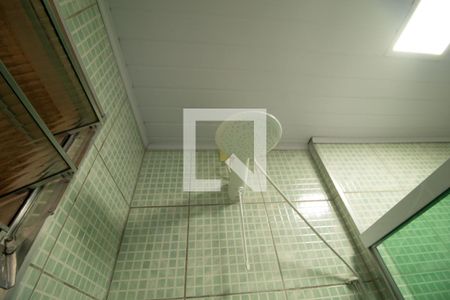 Casa à venda com 111m², 4 quartos e 2 vagas Casa à venda com 111m², 4 quartos e 2 vagasBanheiro 2