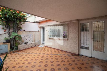 Casa à venda com 111m², 4 quartos e 2 vagas Casa à venda com 111m², 4 quartos e 2 vagasGaragem