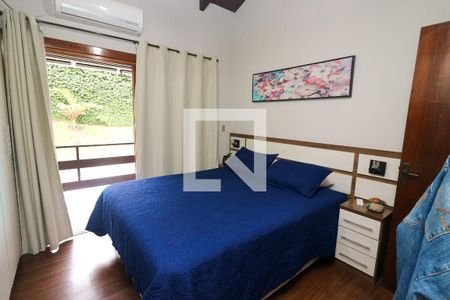 Casa à venda com 300m², 3 quartos e 4 vagas Casa à venda com 300m², 3 quartos e 4 vagasSuíte 1