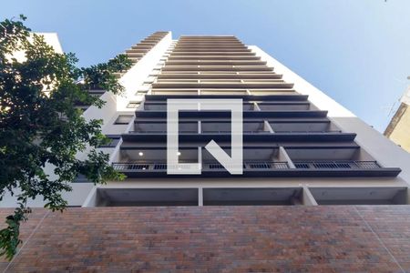 Studio à venda com 27m², 1 quarto e sem vaga Studio à venda com 27m², 1 quarto e sem vagaFachada