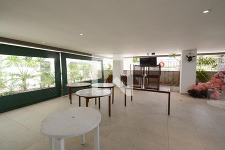 Apartamento à venda com 61m², 2 quartos e 1 vagaÁrea comum 