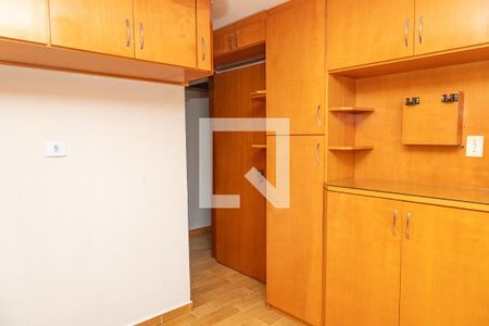 Apartamento à venda com 71m², 2 quartos e 1 vagaQuarto 2