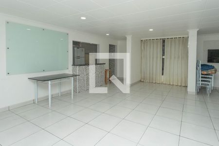 Apartamento à venda com 71m², 2 quartos e 1 vagaÁrea comum