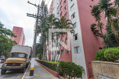 Apartamento à venda com 71m², 2 quartos e 1 vagaÁrea comum