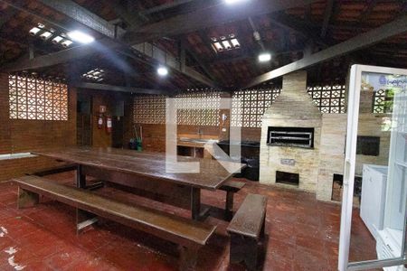 Apartamento à venda com 71m², 2 quartos e 1 vagaÁrea comum