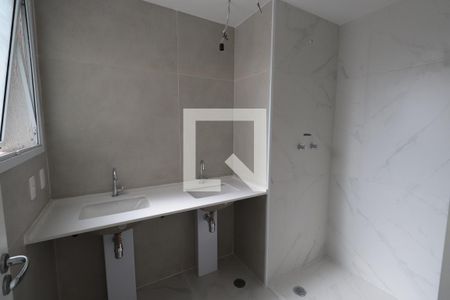 Apartamento à venda com 109m², 3 quartos e 2 vagasBanheiro da Suíte 3