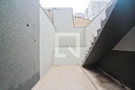 Casa à venda com 127m², 2 quartos e 3 vagas Casa à venda com 127m², 2 quartos e 3 vagasÁrea externa