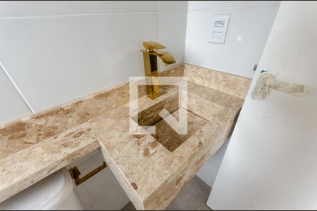 Casa à venda com 127m², 2 quartos e 4 vagas Casa à venda com 127m², 2 quartos e 4 vagasBanheiro da Suíte 2