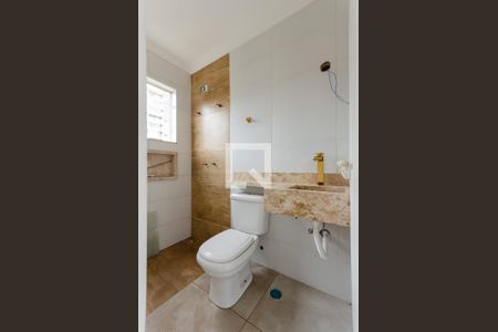 Casa à venda com 127m², 2 quartos e 4 vagas Casa à venda com 127m², 2 quartos e 4 vagasBanheiro da Suíte 2