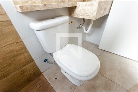 Casa à venda com 127m², 2 quartos e 4 vagas Casa à venda com 127m², 2 quartos e 4 vagasBanheiro da Suíte 2