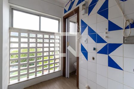 Apartamento à venda com 69m², 2 quartos e 1 vagaCozinha 