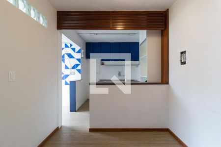 Apartamento à venda com 69m², 2 quartos e 1 vagaCozinha 