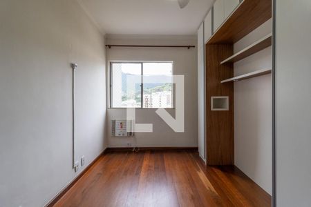 Quarto de apartamento para alugar com 2 quartos, 69m² em Tijuca, Rio de Janeiro