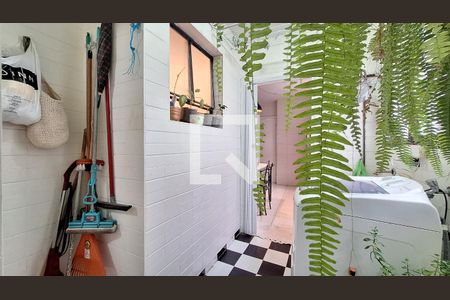 Apartamento à venda com 70m², 2 quartos e 1 vagaÁrea de Serviço