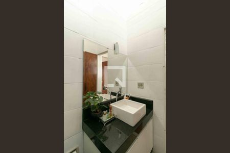 Casa à venda com 80m², 3 quartos e 1 vaga Casa à venda com 80m², 3 quartos e 1 vagaBanheiro