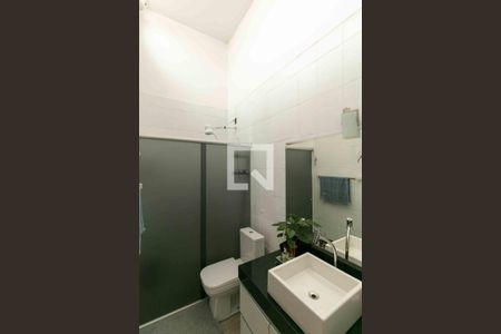 Casa à venda com 80m², 3 quartos e 1 vaga Casa à venda com 80m², 3 quartos e 1 vagaBanheiro