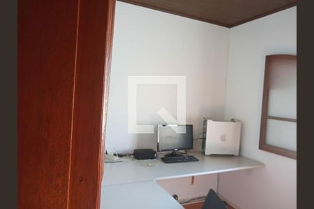 Casa à venda com 271m², 4 quartos e 4 vagas