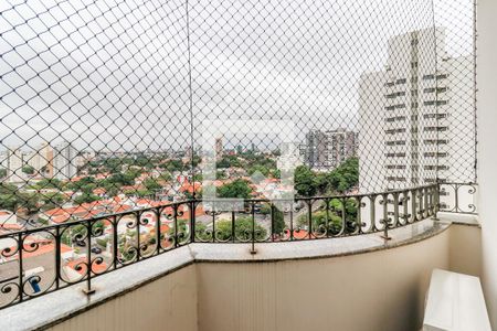 Apartamento à venda com 353m², 5 quartos e 5 vagas Apartamento à venda com 353m², 5 quartos e 5 vagasVaranda da Suíte 1