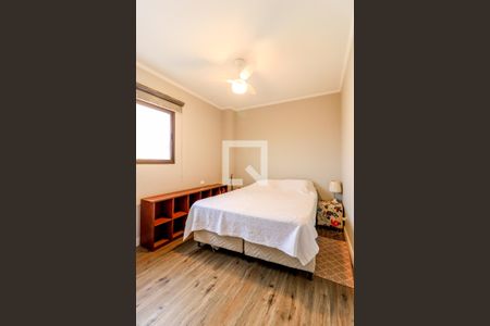 Apartamento à venda com 353m², 5 quartos e 5 vagas Apartamento à venda com 353m², 5 quartos e 5 vagasQuarto de Hóspedes