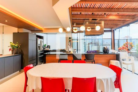 Apartamento à venda com 353m², 5 quartos e 5 vagas Apartamento à venda com 353m², 5 quartos e 5 vagasEspaço Gourmet