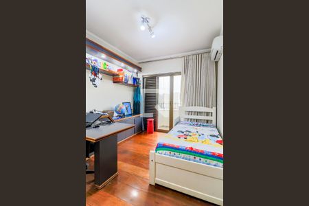 Apartamento à venda com 353m², 5 quartos e 5 vagas Apartamento à venda com 353m², 5 quartos e 5 vagasQuarto