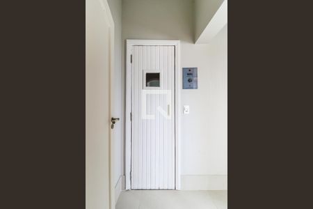 Apartamento à venda com 353m², 5 quartos e 5 vagas Apartamento à venda com 353m², 5 quartos e 5 vagasSauna