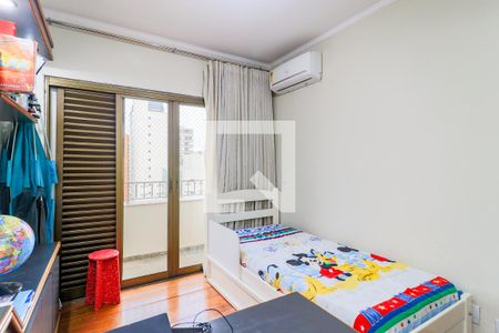 Apartamento à venda com 353m², 5 quartos e 5 vagas Apartamento à venda com 353m², 5 quartos e 5 vagasQuarto