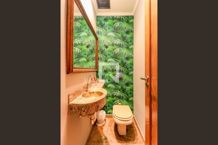 Apartamento à venda com 353m², 5 quartos e 5 vagas Apartamento à venda com 353m², 5 quartos e 5 vagasLavabo 1