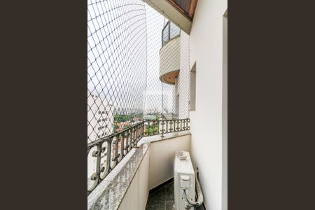 Apartamento à venda com 353m², 5 quartos e 5 vagas Apartamento à venda com 353m², 5 quartos e 5 vagasVaranda do Quarto