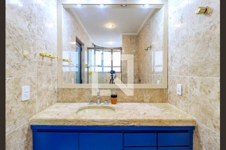 Apartamento à venda com 353m², 5 quartos e 5 vagas Apartamento à venda com 353m², 5 quartos e 5 vagasBanheiro da Suíte 1