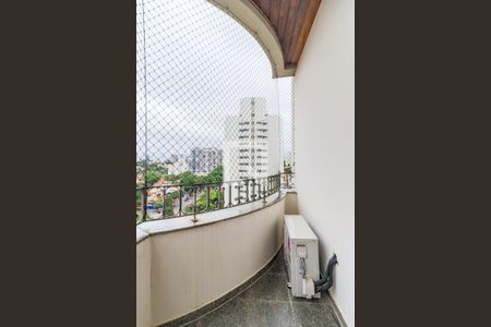 Apartamento à venda com 353m², 5 quartos e 5 vagas Apartamento à venda com 353m², 5 quartos e 5 vagasVaranda da Suíte 1