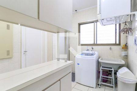 Apartamento à venda com 353m², 5 quartos e 5 vagas Apartamento à venda com 353m², 5 quartos e 5 vagasÁrea de Serviço