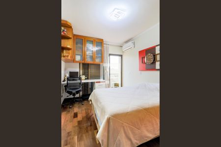 Apartamento à venda com 353m², 5 quartos e 5 vagas Apartamento à venda com 353m², 5 quartos e 5 vagasSuíte 3