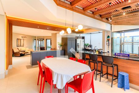 Apartamento à venda com 353m², 5 quartos e 5 vagas Apartamento à venda com 353m², 5 quartos e 5 vagasEspaço Gourmet