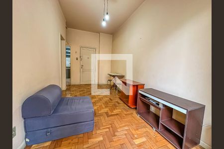 Apartamento à venda com 38m², 1 quarto e sem vagaSala