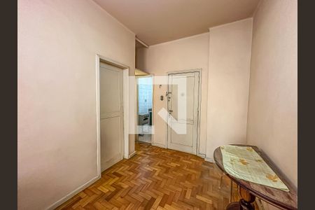 Apartamento à venda com 38m², 1 quarto e sem vagaSala