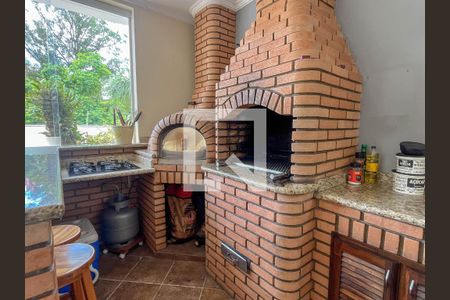 Casa à venda com 470m², 5 quartos e 4 vagas Casa à venda com 470m², 5 quartos e 4 vagasÁrea gourmet