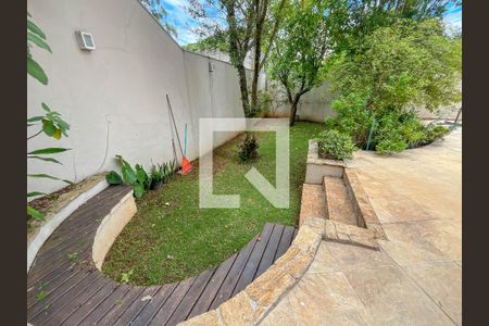 Casa à venda com 470m², 5 quartos e 4 vagas Casa à venda com 470m², 5 quartos e 4 vagasJardim